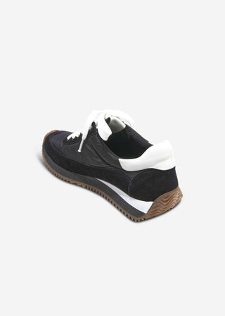 Vaneli Queen Sneaker